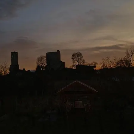 Var-liget Vendeghaz 4* Kisnána