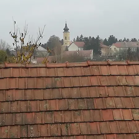 Var-liget Vendeghaz Kisnána