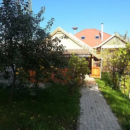 Var-liget Vendeghaz 3*