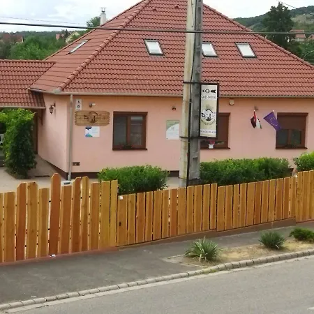 Vendégház Vár-liget 3*