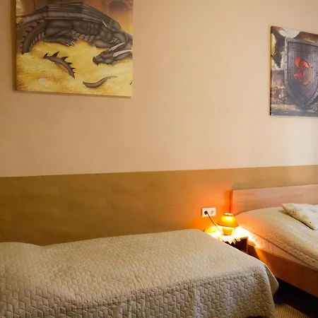 Vár-liget Vendégház Kisnána