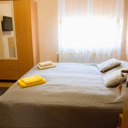 Vendégház Vár-liget 3*