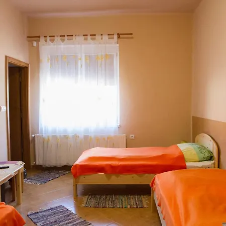 Vendégház Vár-liget 3*