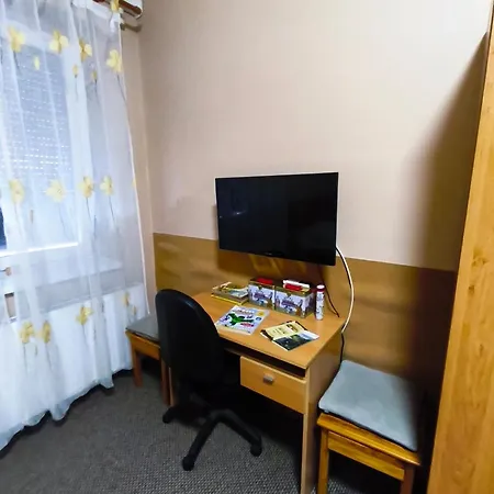 Pensión Vár-liget 3*