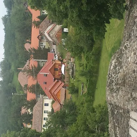 Var-liget Vendeghaz