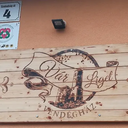 Var-liget Vendeghaz